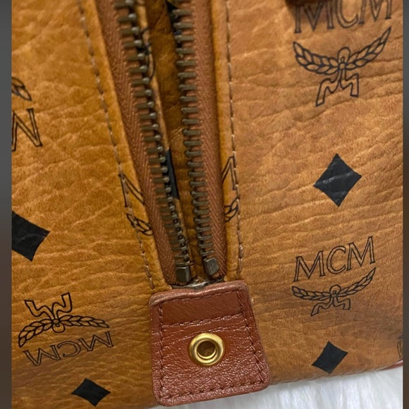 Authentic MCM Small Boston Bag Visetos - Picture 4 of 16